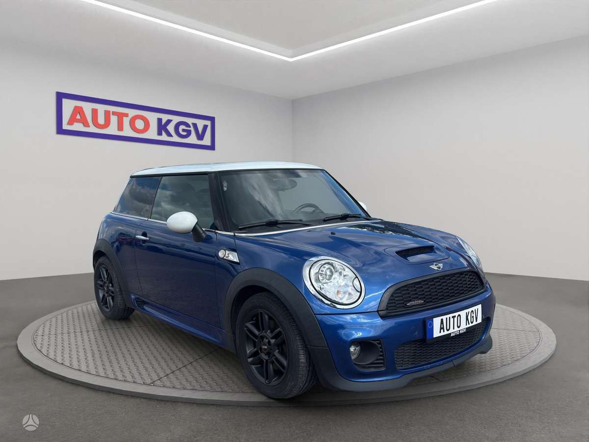 Mini Cooper JCW, 1.6 l., Хэтчбек