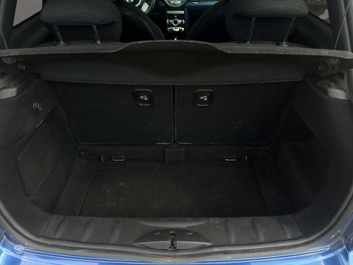Mini Cooper JCW, 1.6 l., hatchback