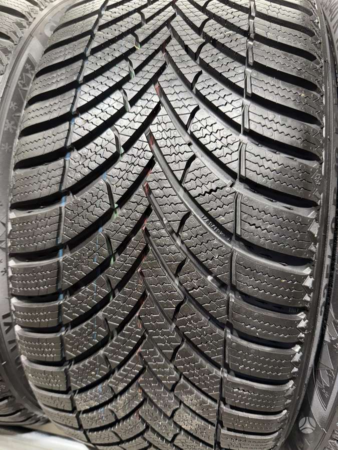 Semperit Speed-grip5//2025m, winter 235/40 R19