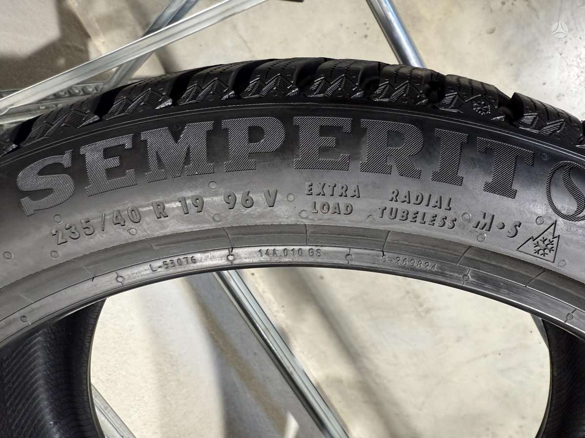 Semperit Speed-grip5//2025m, winter 235/40 R19