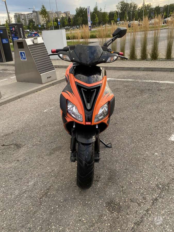 Aprilia SR 50cc, мотороллеры / мопеды