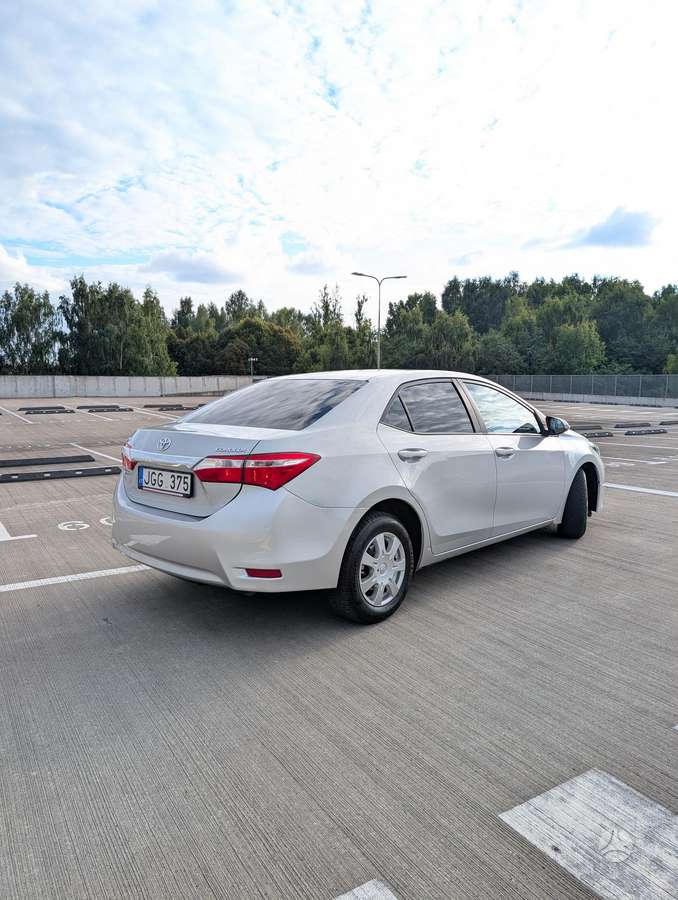 Toyota Corolla - 7