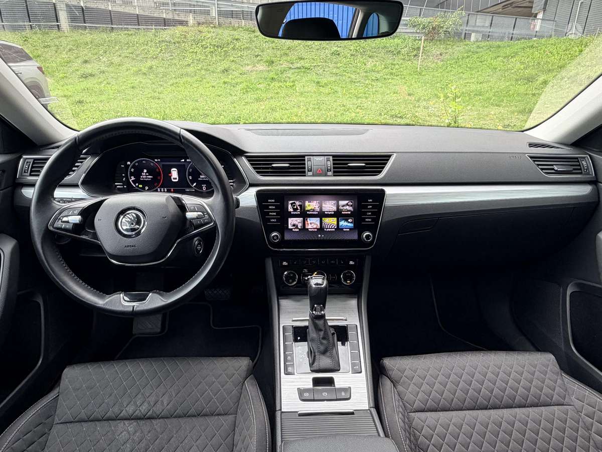 Škoda Superb - 10