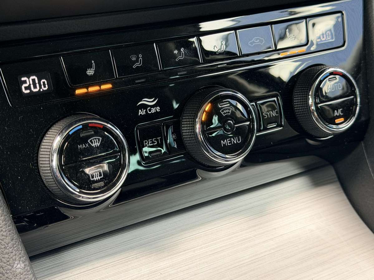 Skoda Superb, 2.0 l., wagon