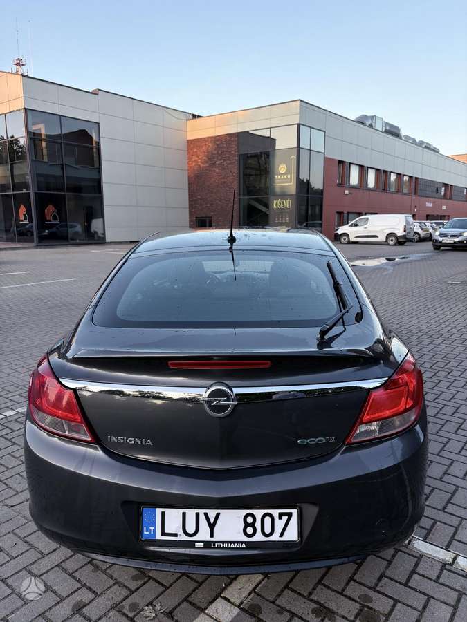 Opel Insignia, 2.0 l., Хэтчбек