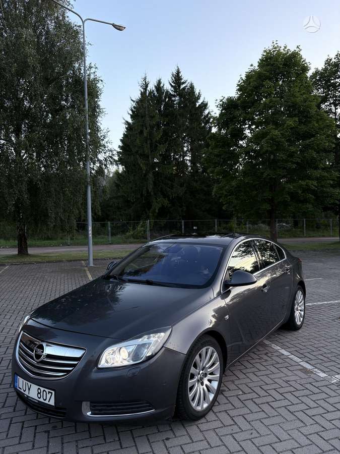 Opel Insignia, 2.0 l., Хэтчбек