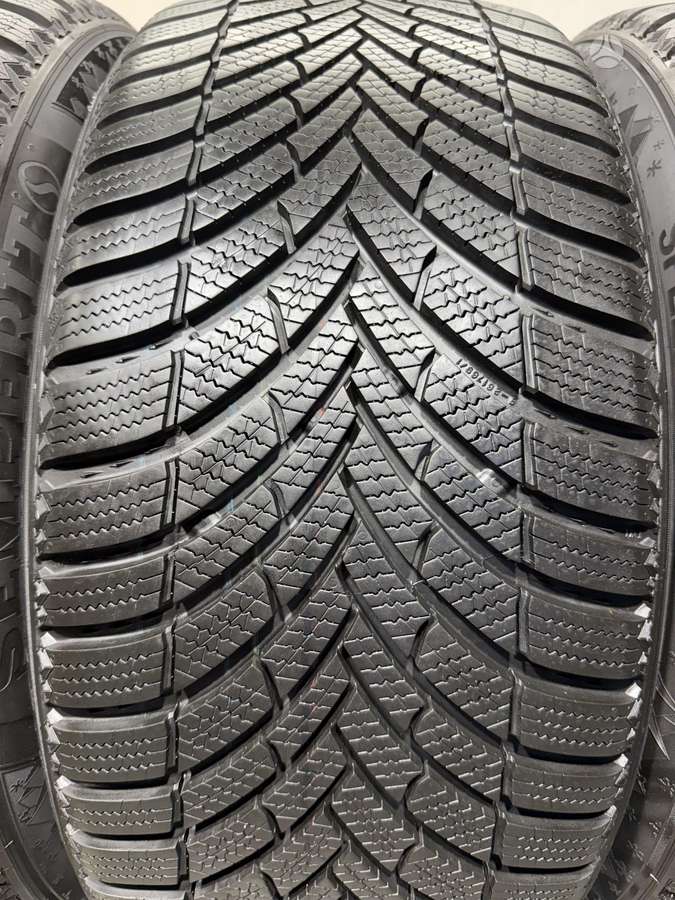 Semperit Speed-grip5//2025m, winter 235/40 R19