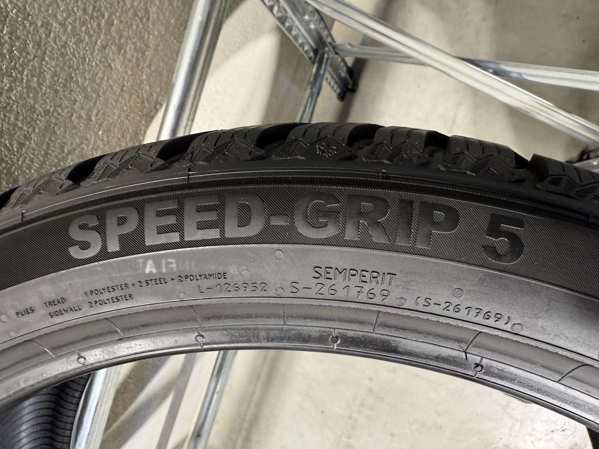Semperit Speed-grip5//2025m, winter 235/40 R19