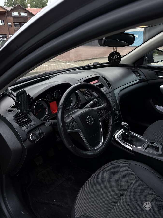 Opel Insignia, 2.0 l., Хэтчбек