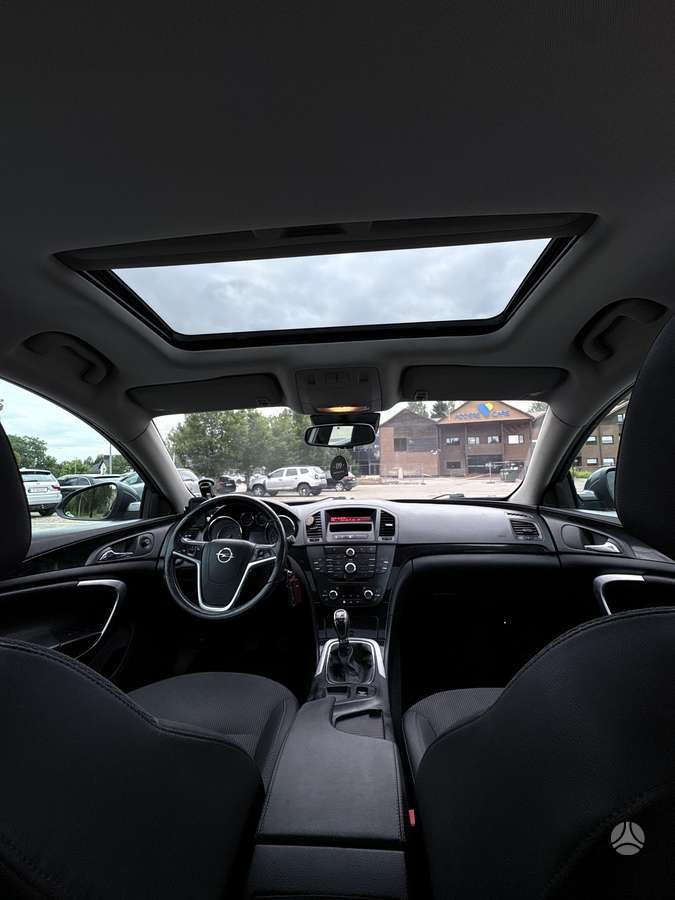Opel Insignia, 2.0 l., Хэтчбек