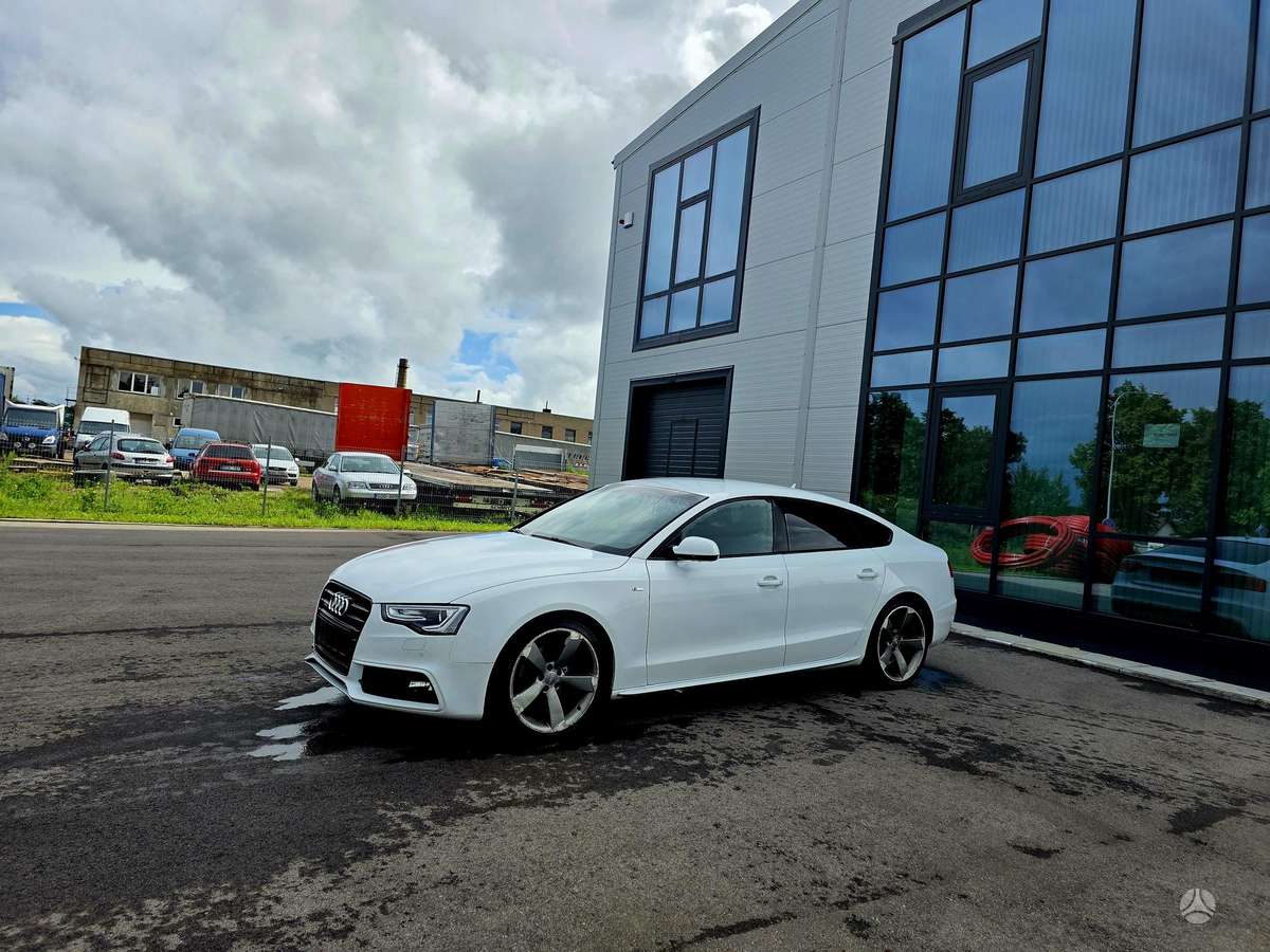 Audi A5, 3.0 l., Седан