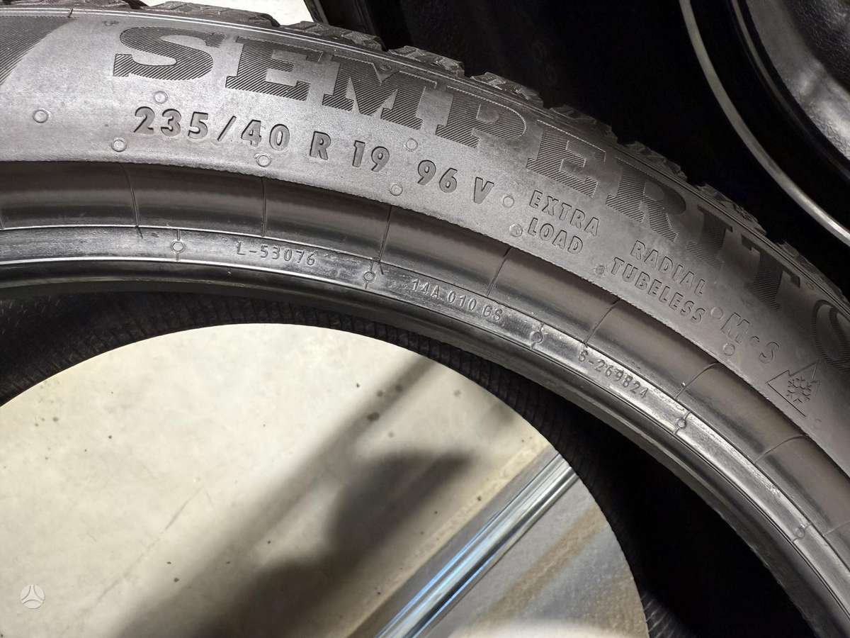 Semperit Speed-grip5//2025m, winter 235/40 R19