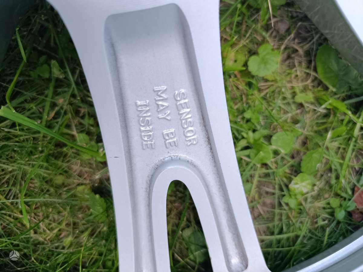 TESLA Y, легкосплавные , R19