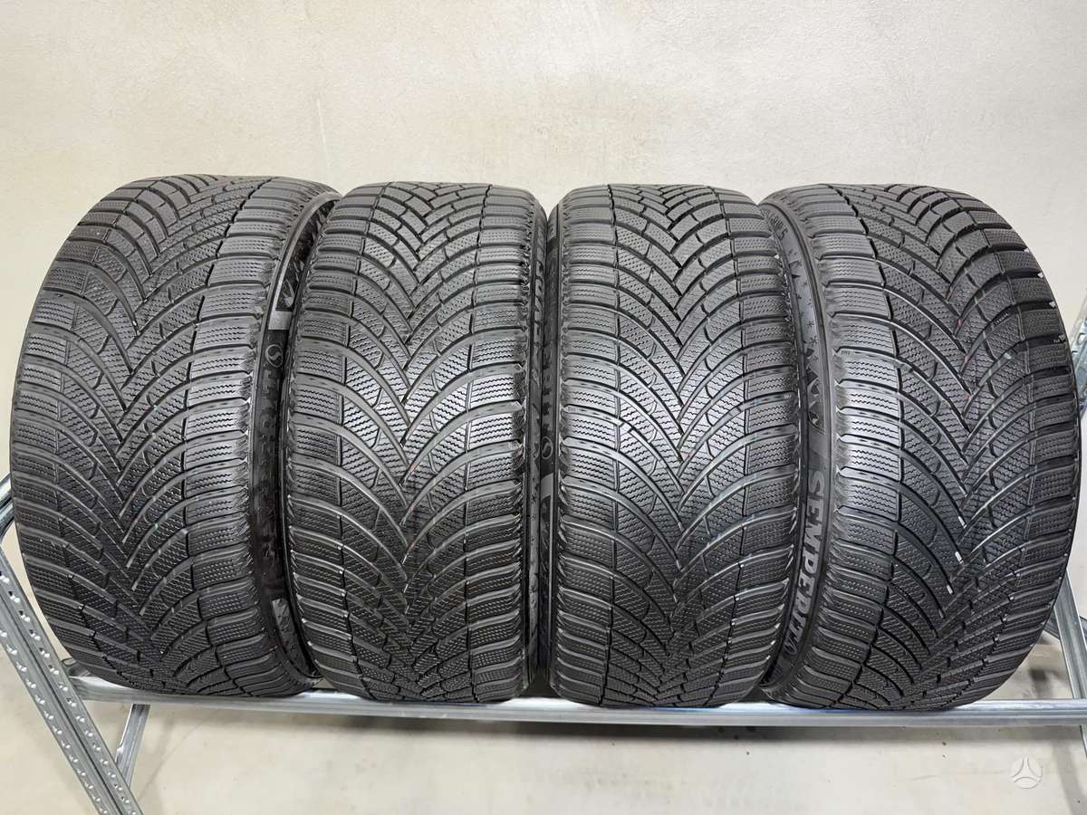 Semperit Speed-grip5//2025m, winter 235/40 R19