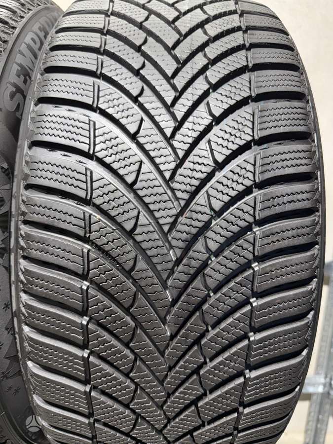 Semperit Speed-grip5//2025m, winter 235/40 R19