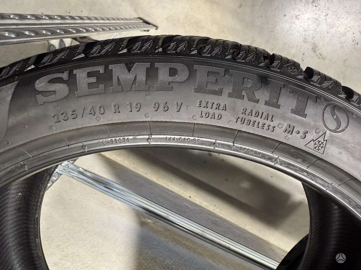 Semperit Speed-grip5//2025m, winter 235/40 R19