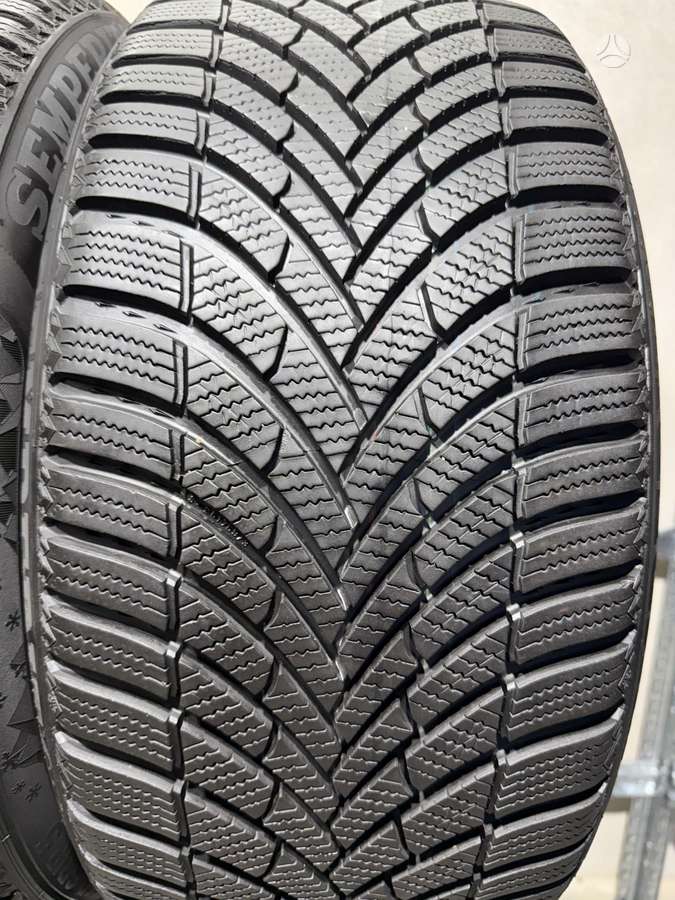 Semperit Speed-grip5//2025m, winter 235/40 R19