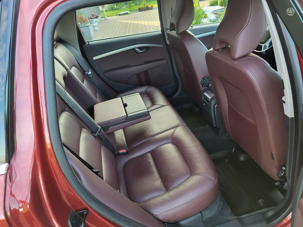 Volvo V70, 2.0 l., Универсал