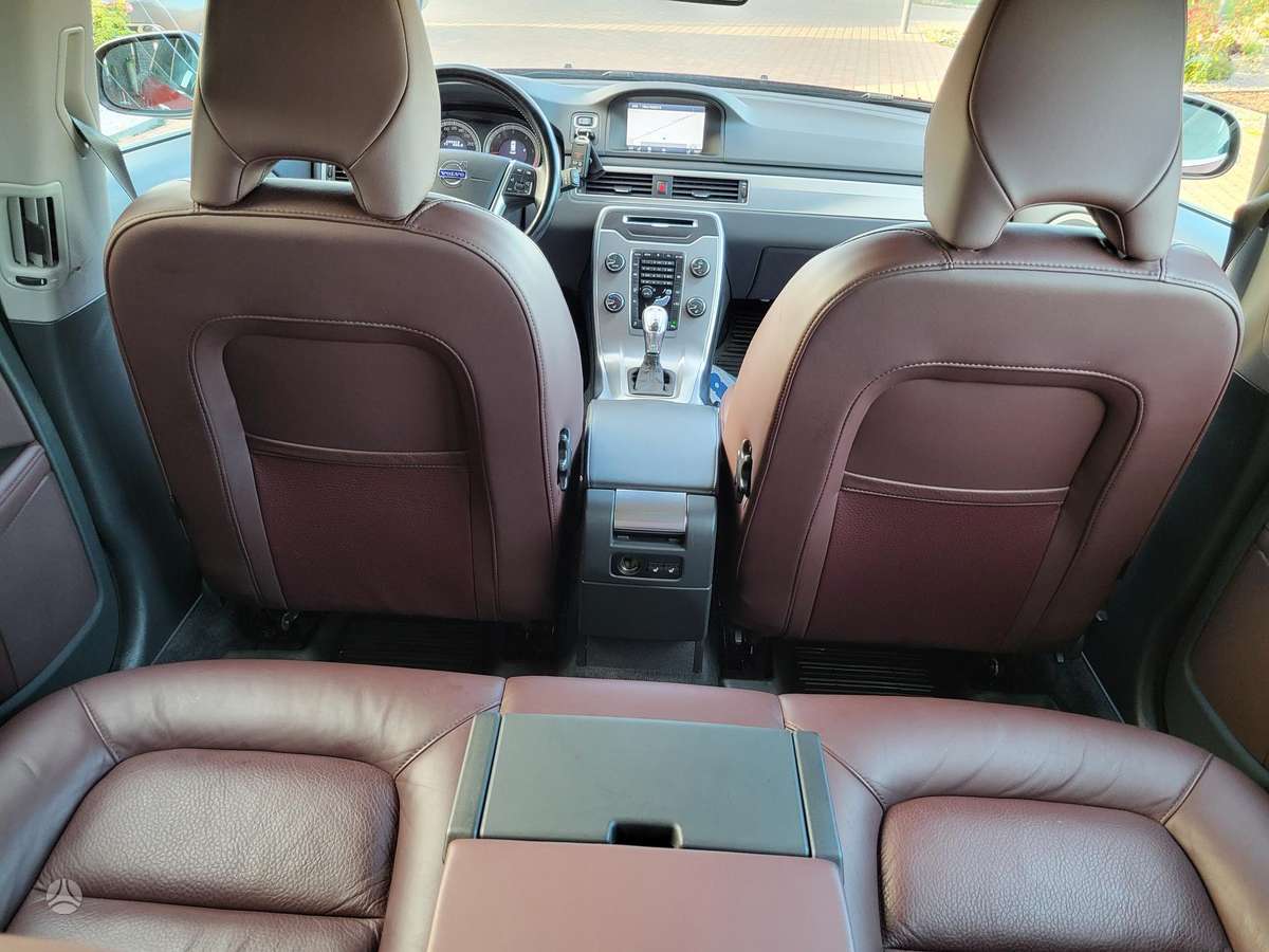 Volvo V70, 2.0 l., Универсал
