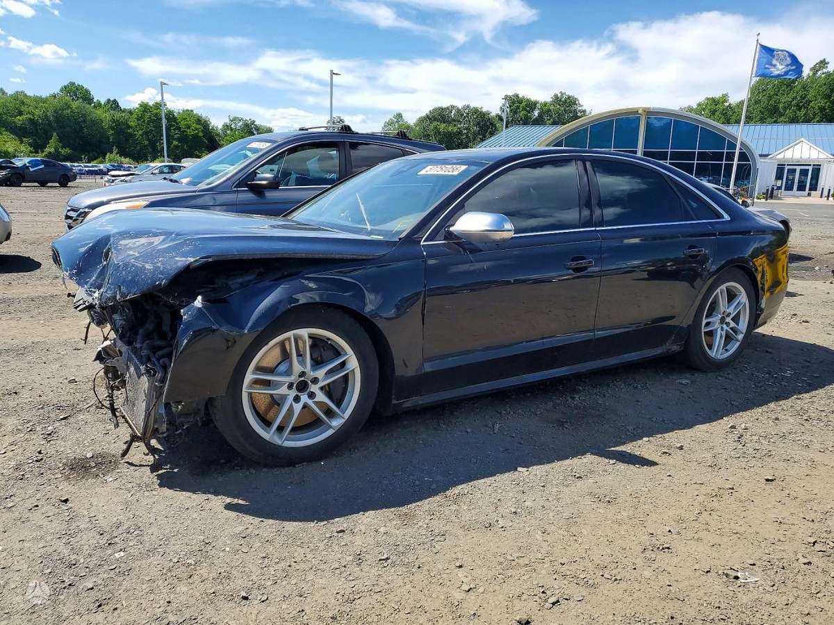Audi S8, 4.0 l., Седан
