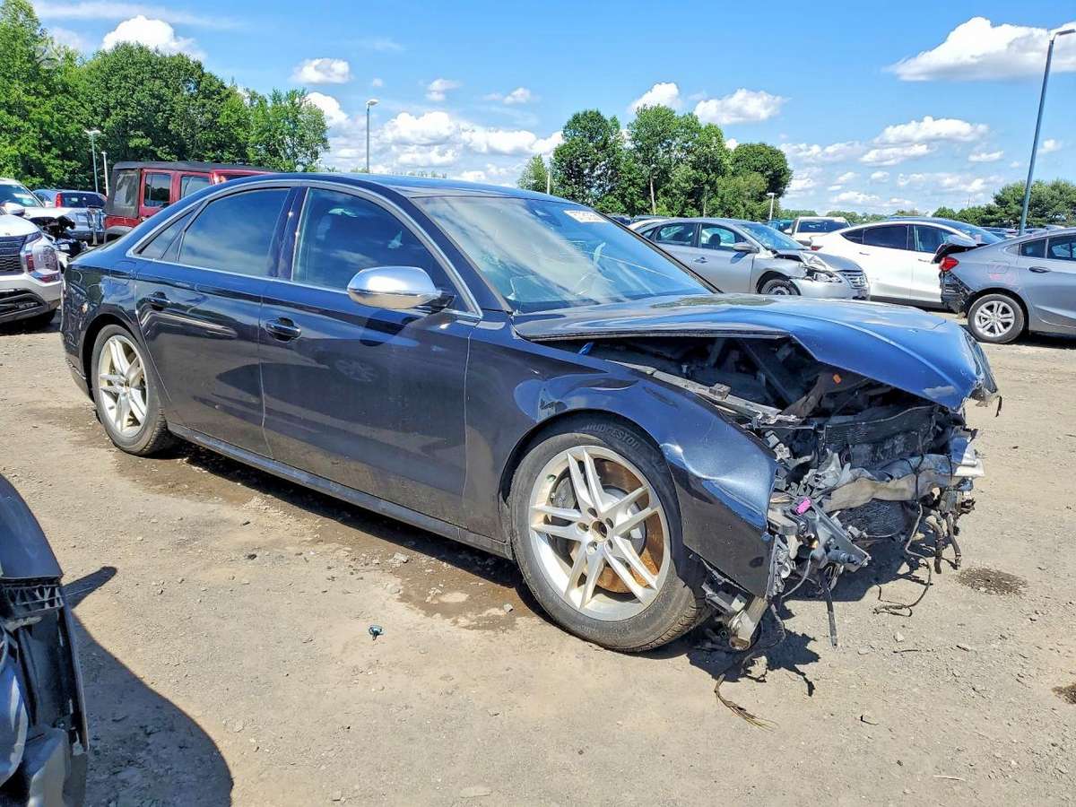 Audi S8, 4.0 l., Седан