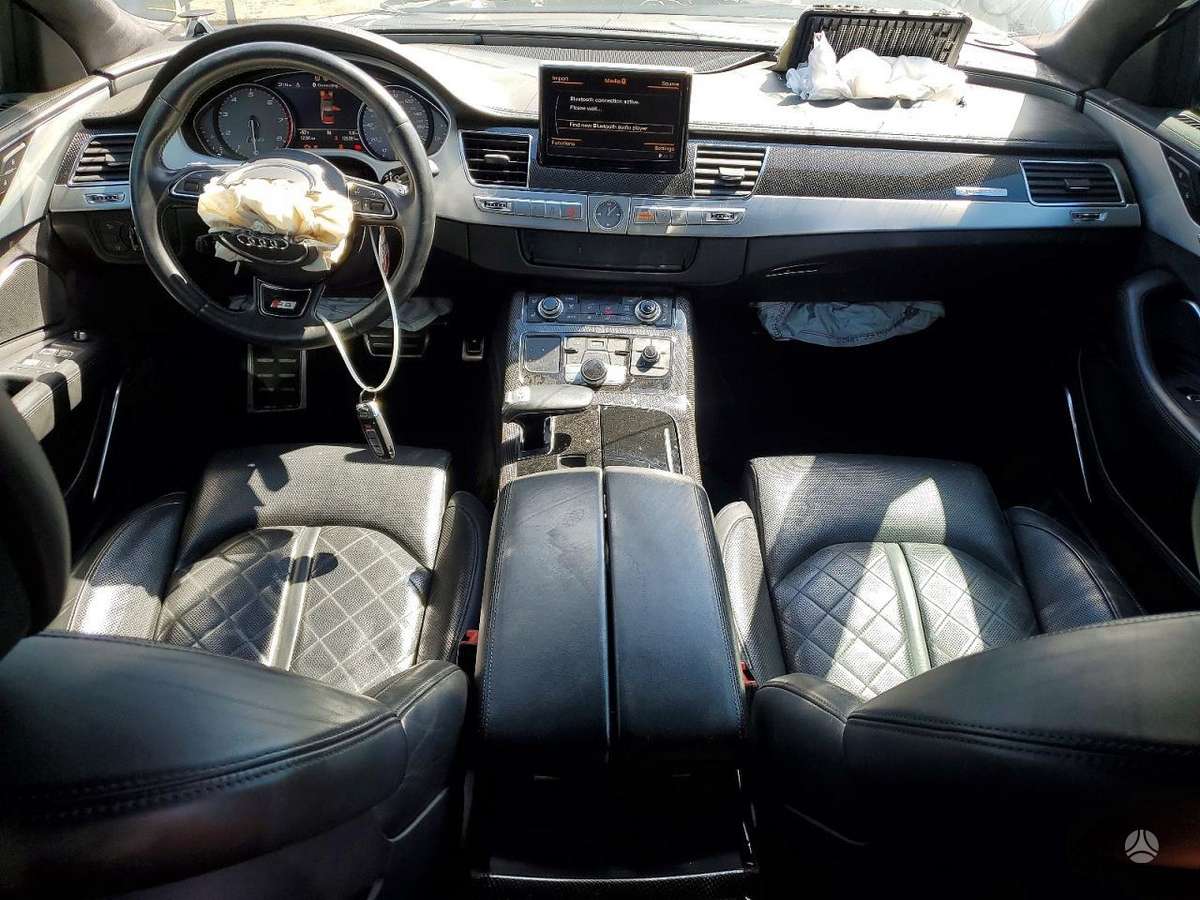 Audi S8, 4.0 l., Седан