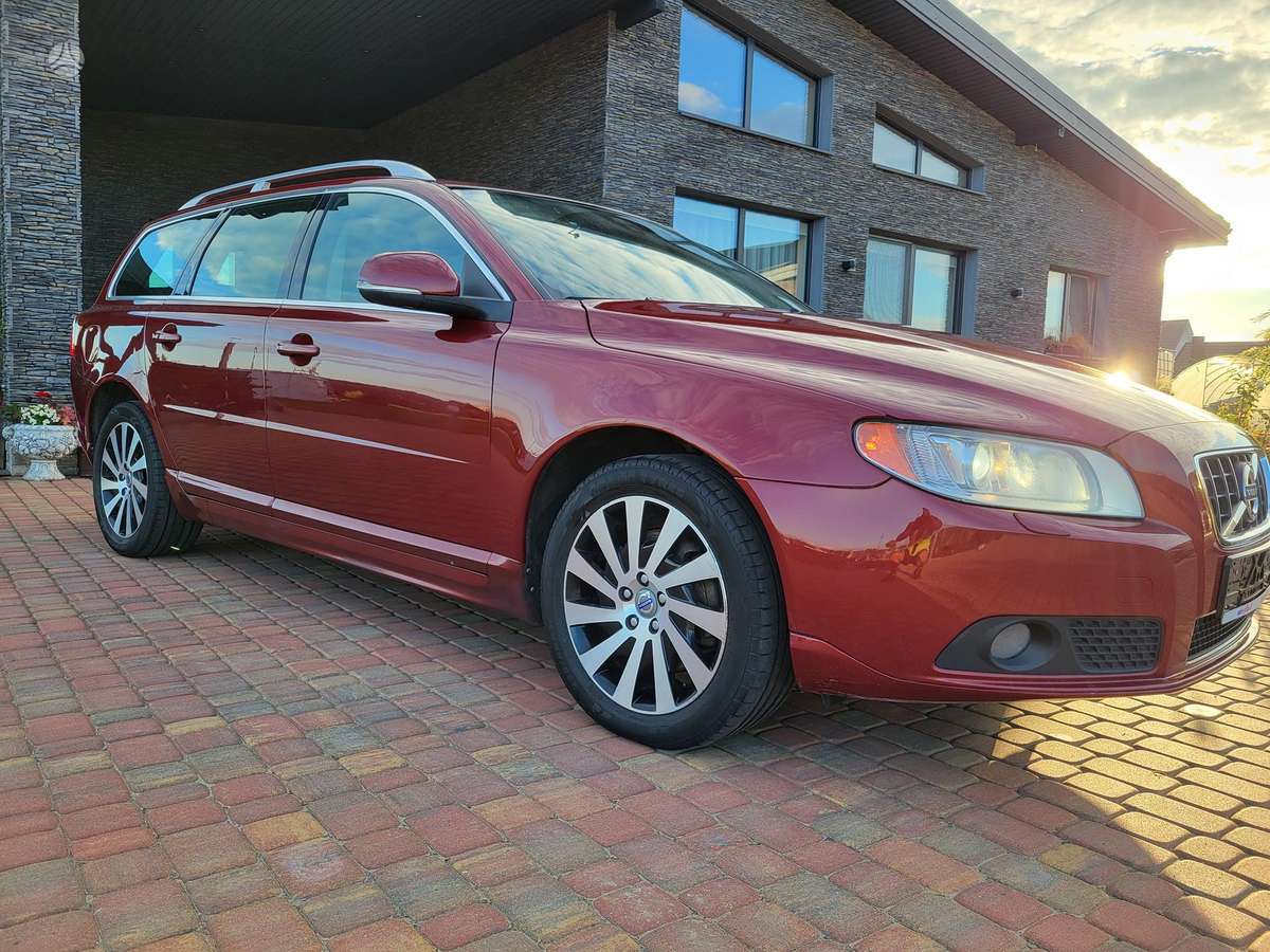Volvo V70, 2.0 l., Универсал