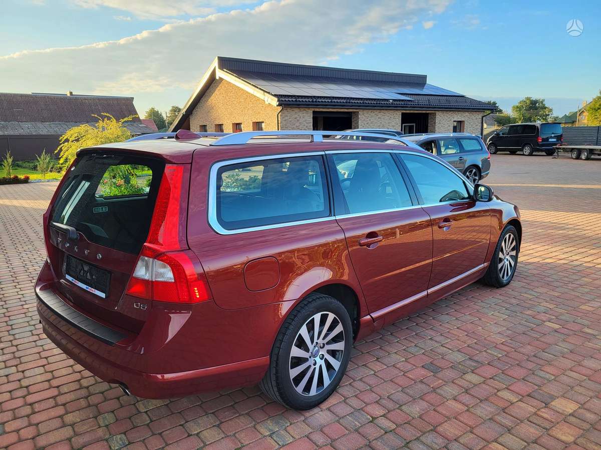 Volvo V70, 2.0 l., Универсал