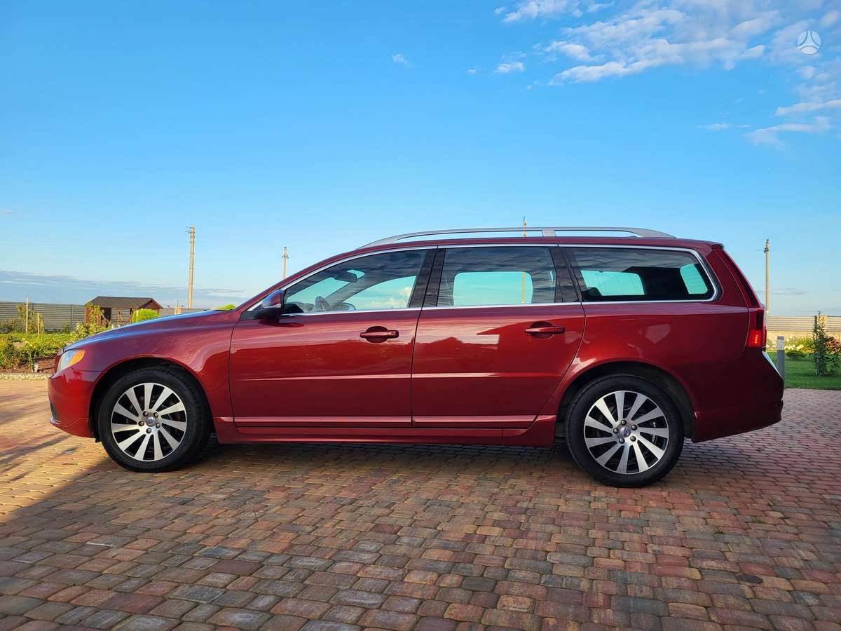Volvo V70, 2.0 l., Универсал