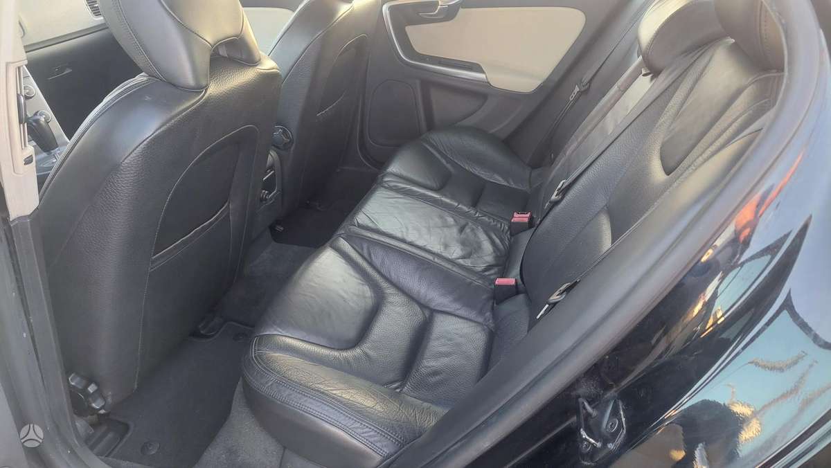 Volvo S60, 2.0 l., sedanas