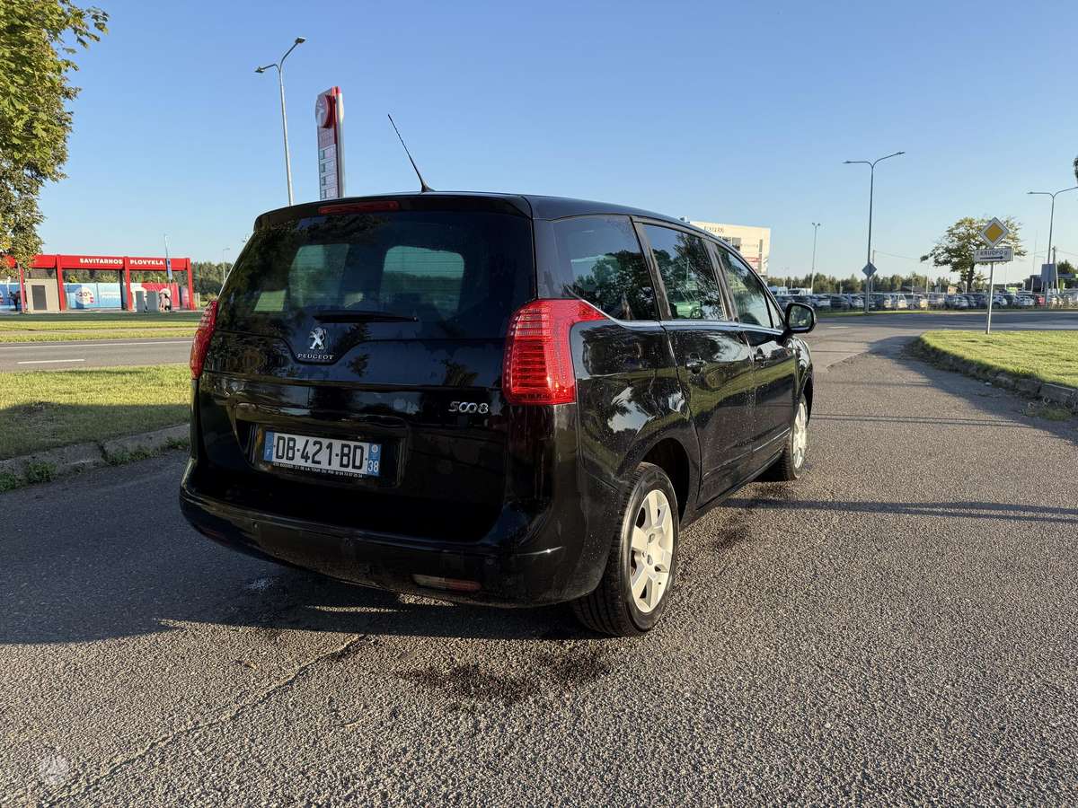 Peugeot 5008 - 3