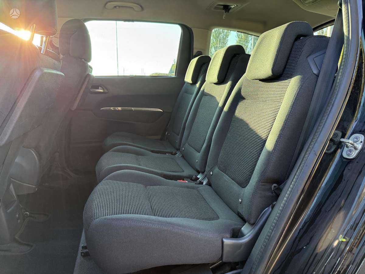 Peugeot 5008 - 6