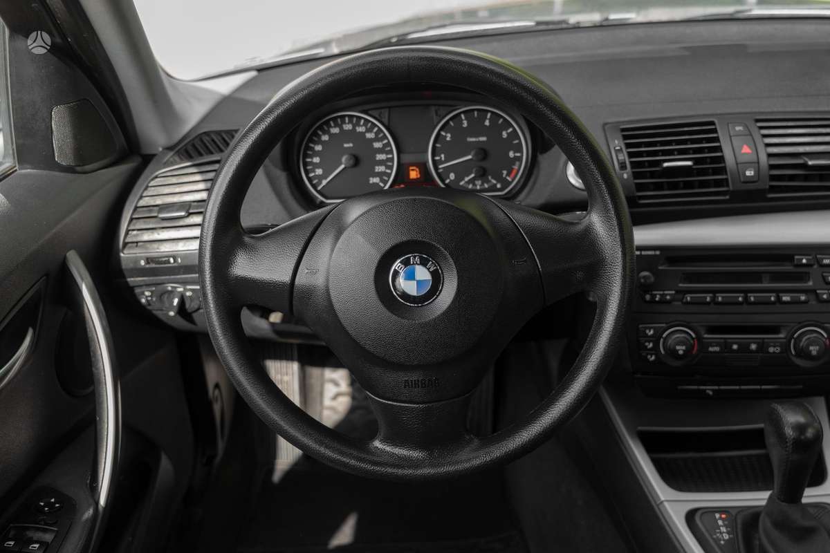 BMW 120, 2.0 l., Хэтчбек