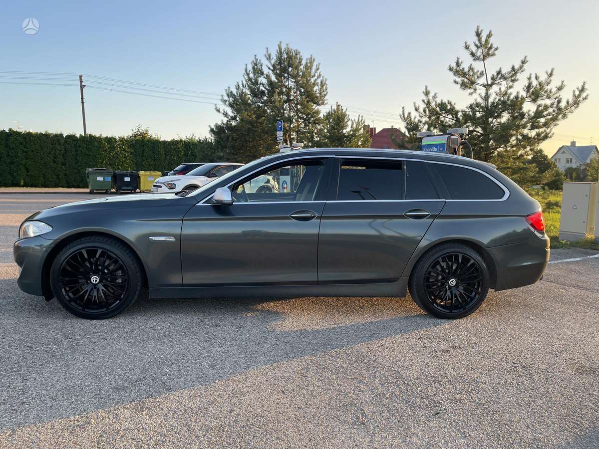 BMW 520, 2.0 l., Универсал