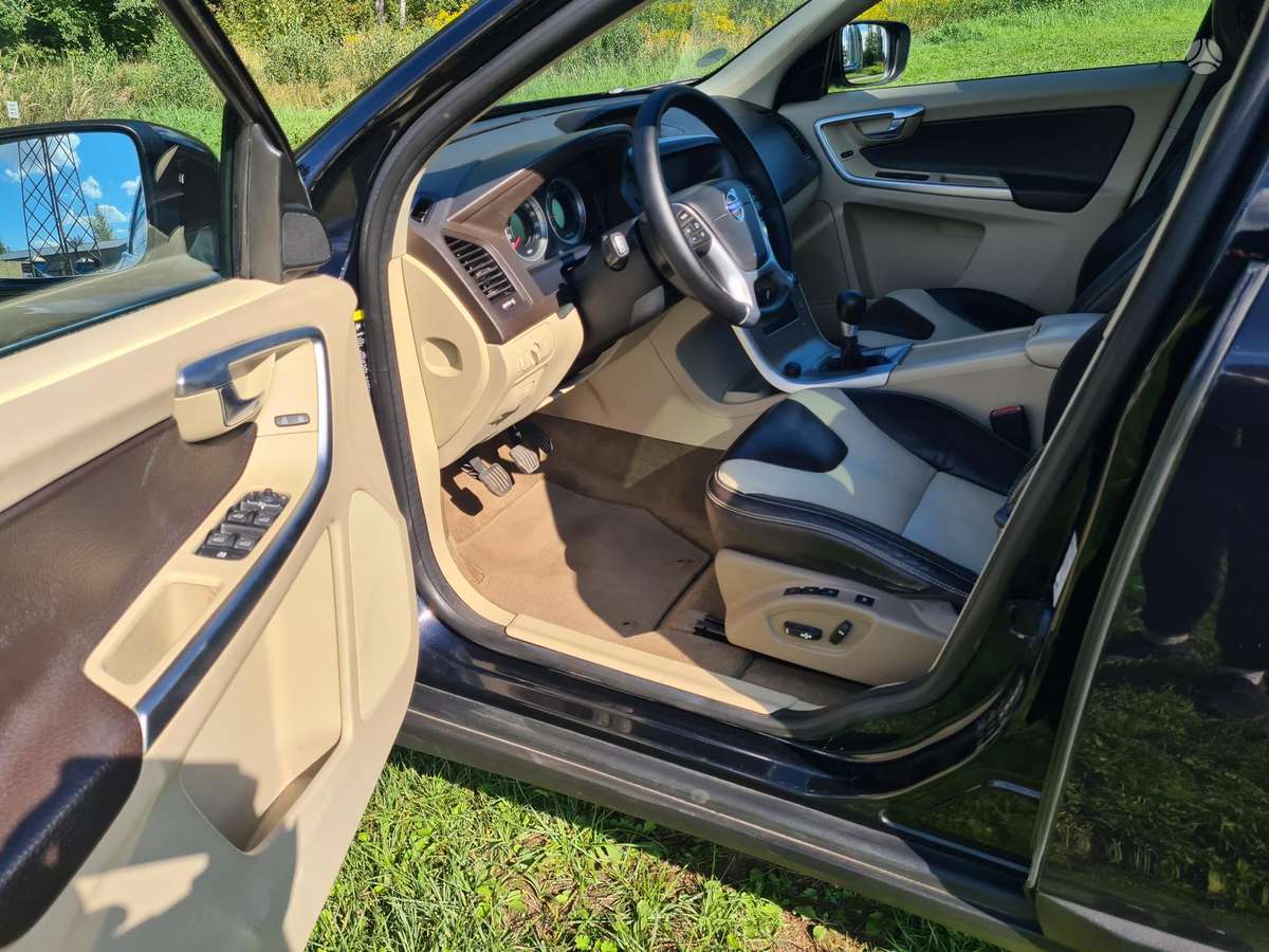 Volvo XC60 - 11