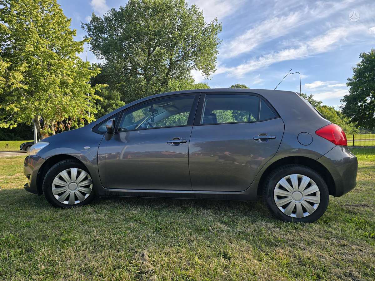 Toyota Auris - 4