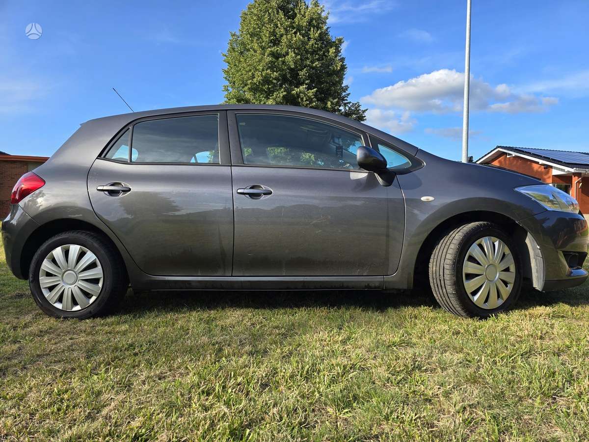 Toyota Auris - 5
