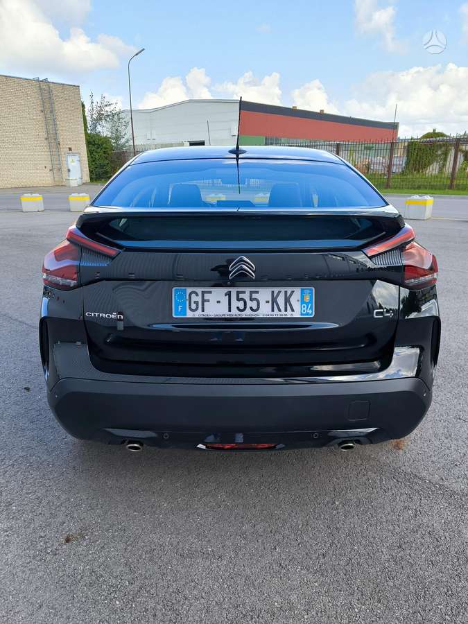 Citroen C4, 1.2 l., Хэтчбек