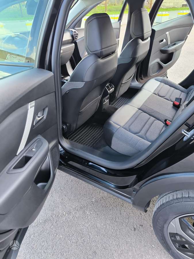 Citroen C4, 1.2 l., Хэтчбек