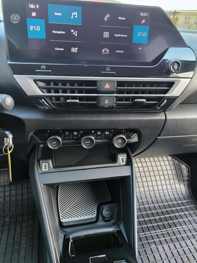 Citroen C4, 1.2 l., Хэтчбек