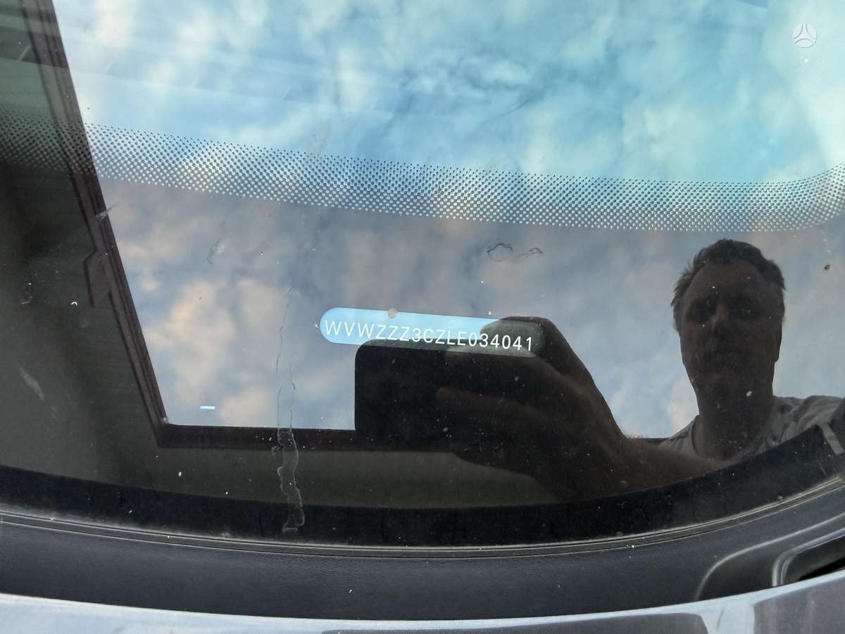 Volkswagen Passat - 2