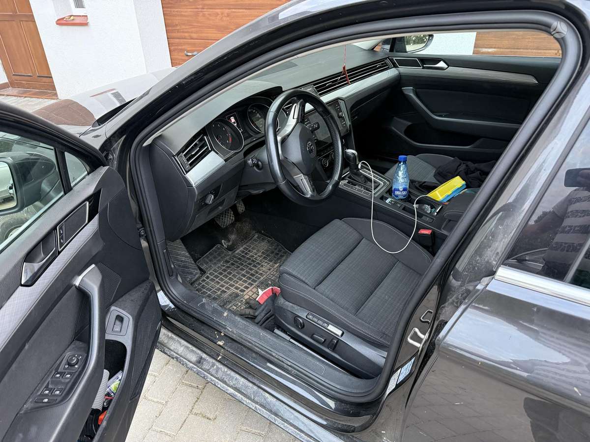Volkswagen Passat - 7