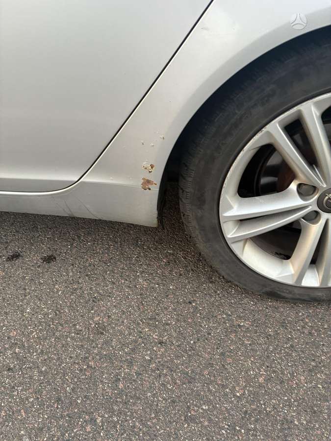 Opel Insignia, 2.0 l., hatchback
