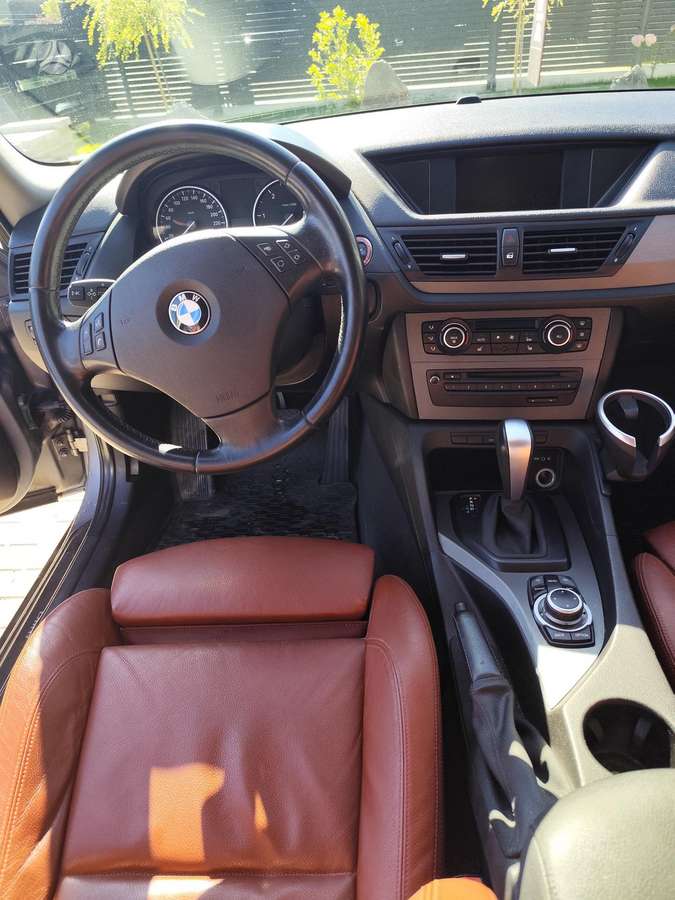 BMW X1, 2.0 l., Хэтчбек