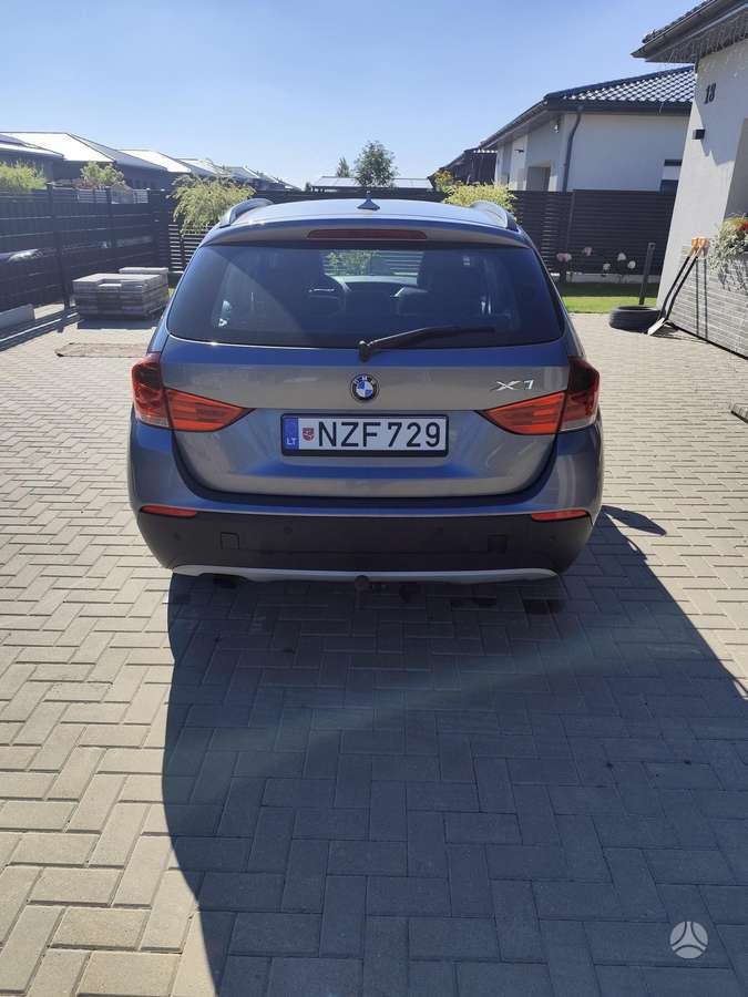 BMW X1, 2.0 l., hatchback