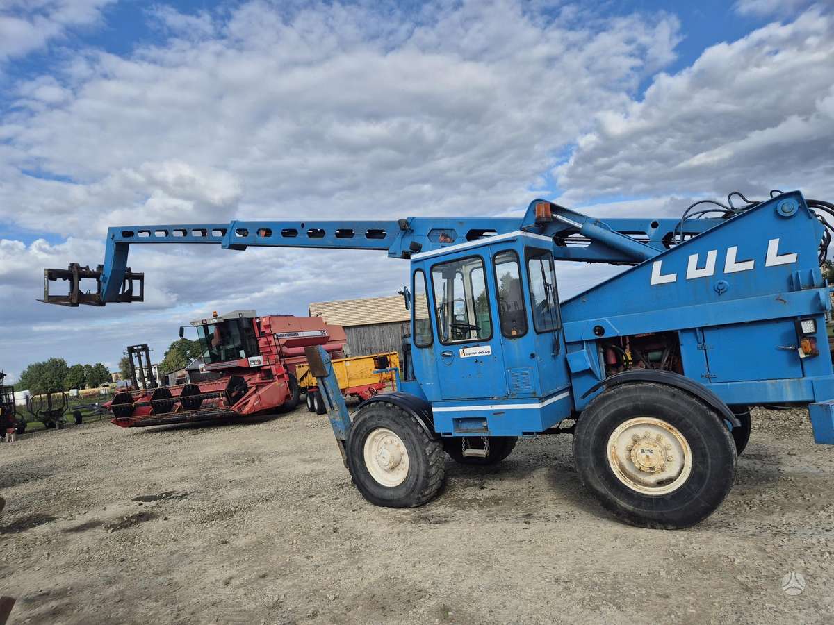 -Kita- LULL 1044, self-propelled loaders
