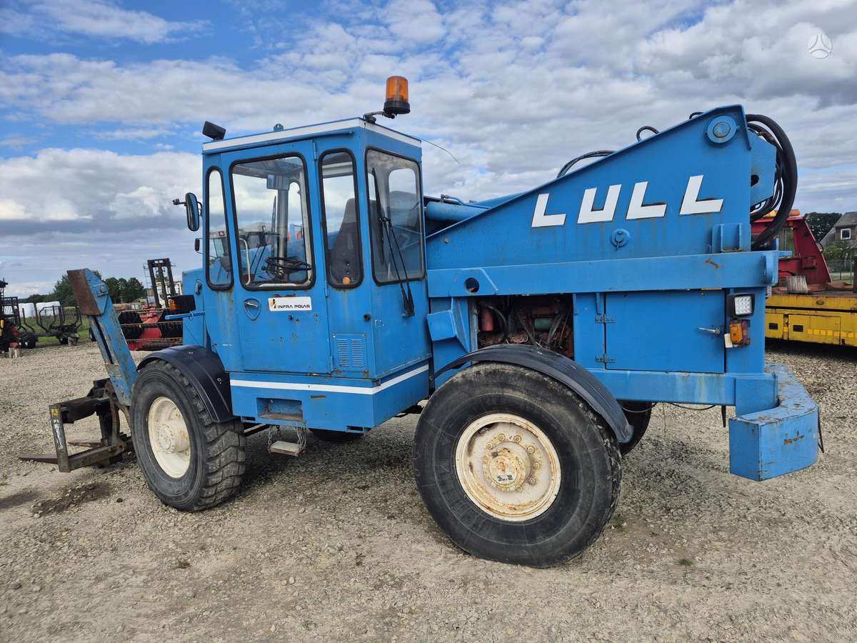 -Kita- LULL 1044, self-propelled loaders
