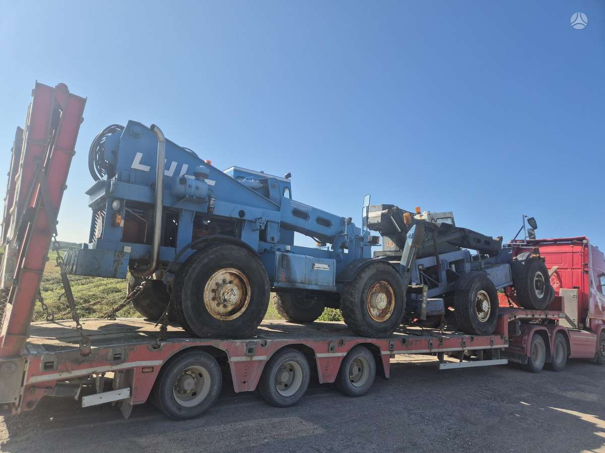 -Kita- LULL 1044, self-propelled loaders