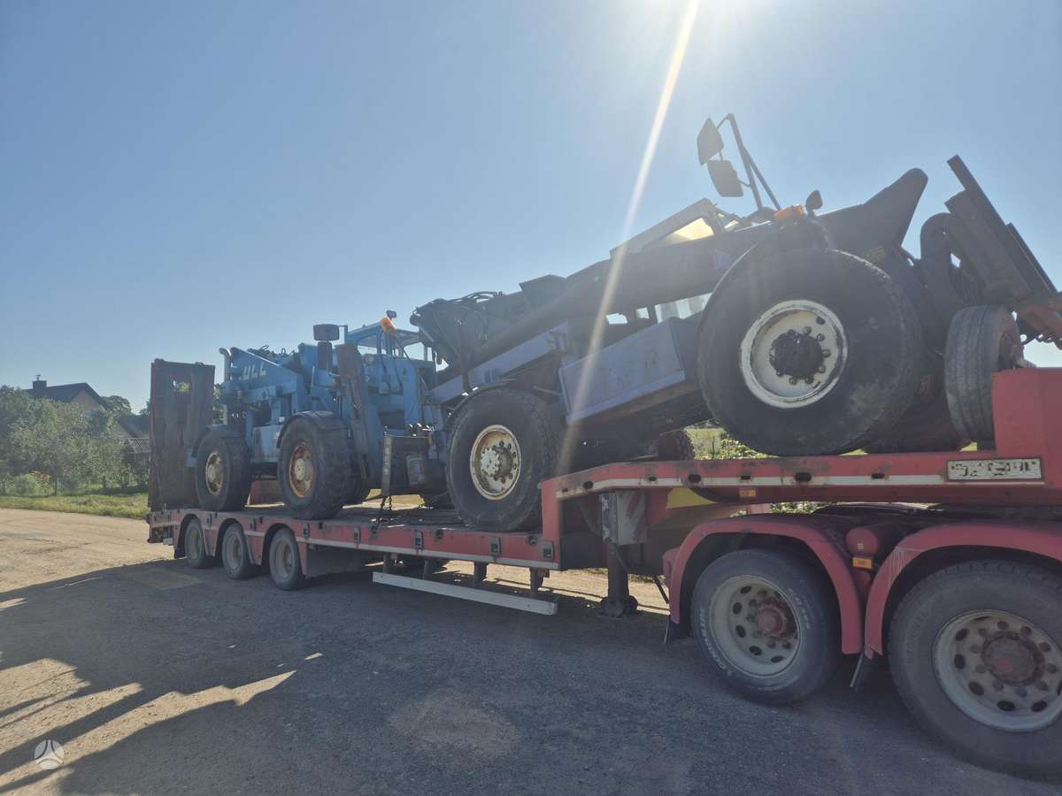 -Kita- LULL 1044, self-propelled loaders