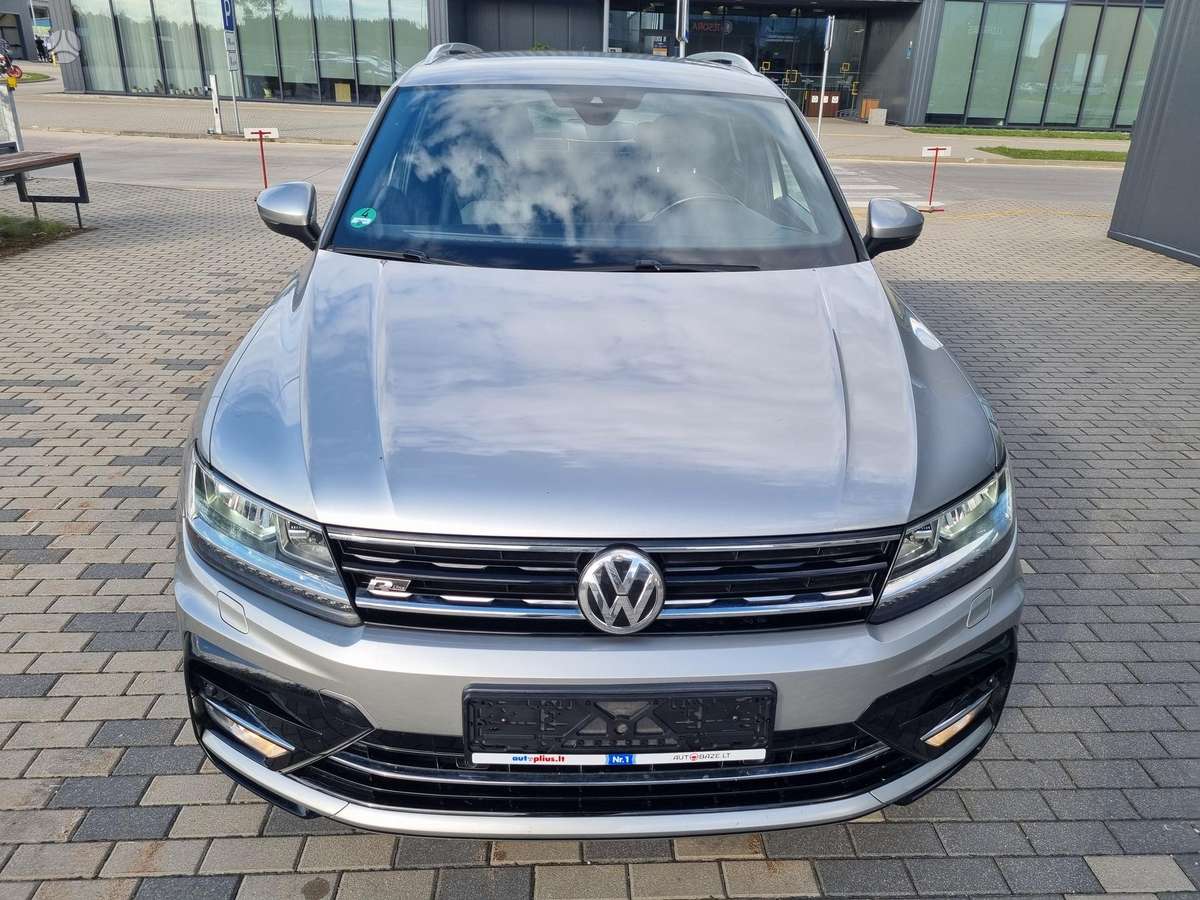 Volkswagen Tiguan - 2